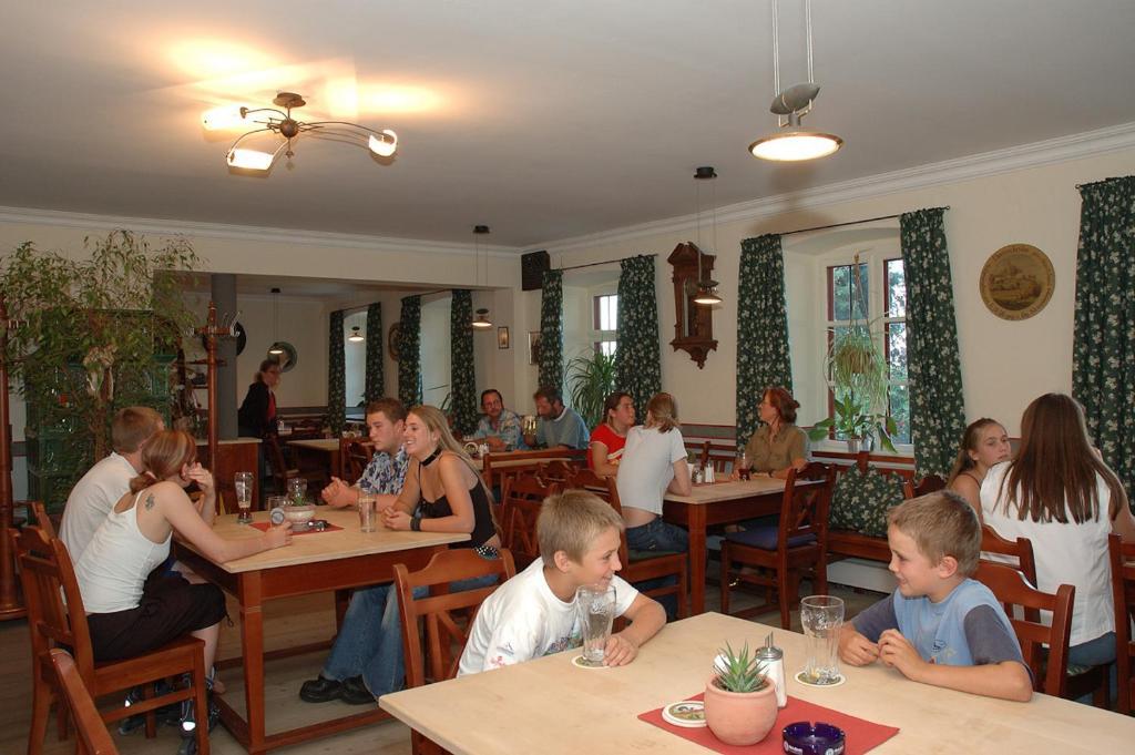 Hotel Zur Schonen Aussicht Feldkirchen-Westerham Luaran gambar